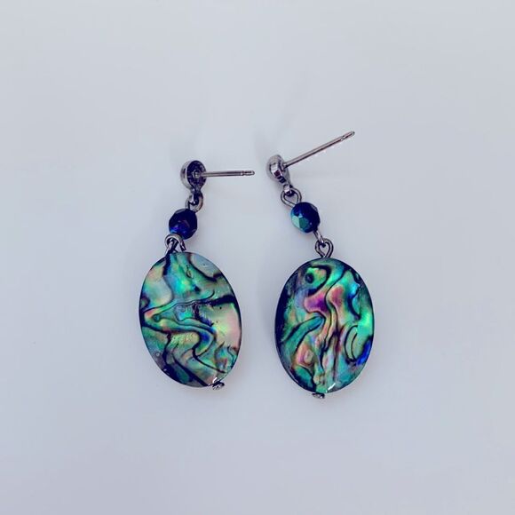✨HOST PICK Handmade with love Earrings - Picture 3 of 4
